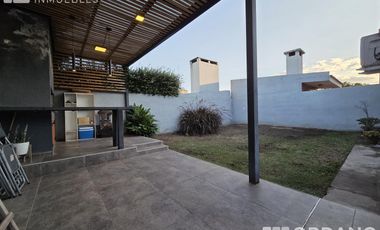 Casa en  QUINTAS DE ARGUELLO APTA CREDITO