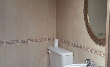 CASA ANNTIGUA RECICLADA SOBRE LOTE DE 750 M2 EN EXCELENTE UBICACION