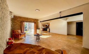 VENTA | PERMUTA - Casa de 2 dormitorios, jardín y pileta - Andino, Santa Fe. APTO CRÉDITO.