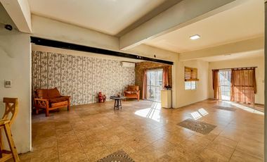 VENTA | PERMUTA - Casa de 2 dormitorios, jardín y pileta - Andino, Santa Fe. APTO CRÉDITO.