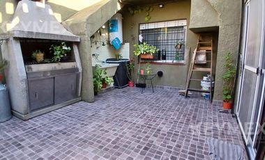PH EN VENTA 3 AMBIENTES CON PARRILLA BANFIELD