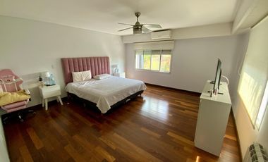 Funes Hills Cadaques - Casa De 3 Dormitorios Con Pileta En Venta - Barrio Privado