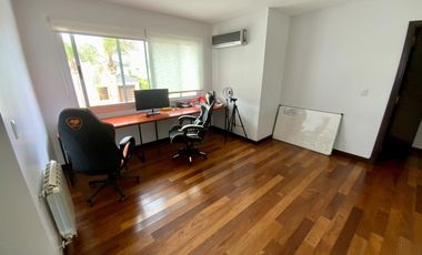 Funes Hills Cadaques - Casa De 3 Dormitorios Con Pileta En Venta - Barrio Privado