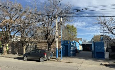 Venta - Propiedad Comercial en 25 de Mayo y Mendoza  - L026