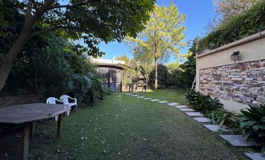 PH en PB con 2 Departamentos y PARQUE en Temperley SIN EXPENSAS