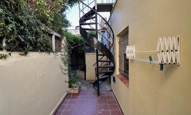 PH en PB con 2 Departamentos y PARQUE en Temperley SIN EXPENSAS