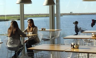 Casa en Venta en Barrio Costas Premium a la Laguna