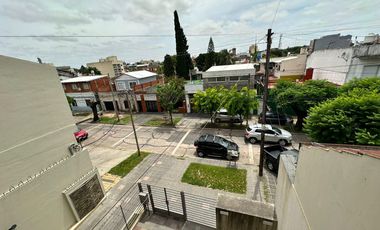 DEPARTAMENTO AL FRENTE EN TAPIALES EXCELENTE UBICACION