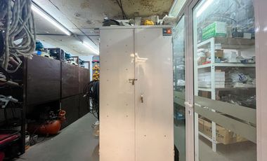 Galpón de más de 1.000m² en Echesortu con nucleo de oficinas