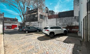 Galpón de más de 1.000m² en Echesortu con nucleo de oficinas