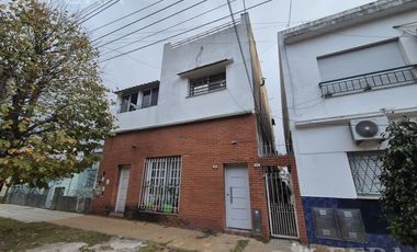 Venta de PH 4 ambientes en Wilde