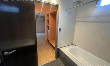 Venta casa de 4 ambientes con cochera y jardín en Don Bosco