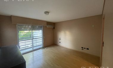 Venta casa de 4 ambientes con cochera y jardín en Don Bosco