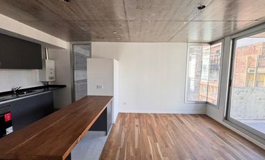 Venta - Departamento de un dormitorio, a estrenar, al frente, al este, con balcón, en Barrio Martin.