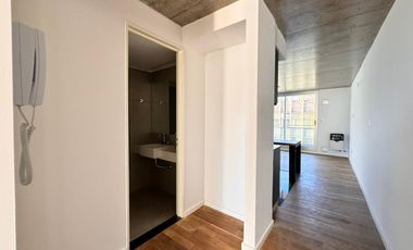 Venta - Departamento de un dormitorio, a estrenar, al frente, al este, con balcón, en Barrio Martin.