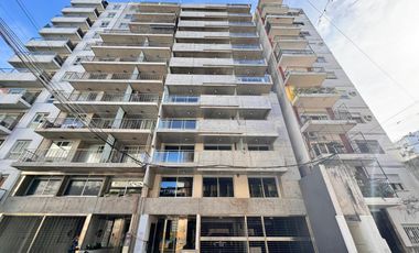Venta - Departamento de un dormitorio, a estrenar, al frente, al este, con balcón, en Barrio Martin.
