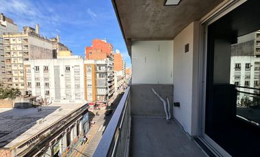 Venta - Departamento de un dormitorio, a estrenar, al frente, al este, con balcón, en Barrio Martin.