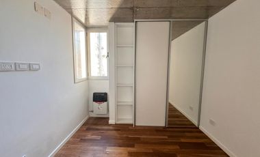 Venta - Departamento de un dormitorio, a estrenar, al frente, al este, con balcón, en Barrio Martin.