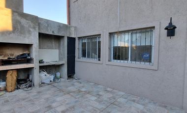 Casa en Venta 4 ambientes con Jardín en Maschwitz