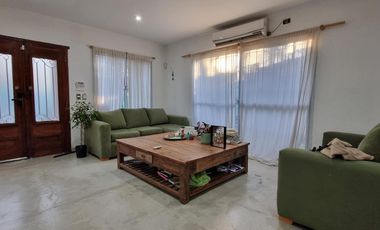 Casa en Venta 4 ambientes con Jardín en Maschwitz