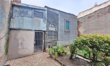 Venta de Casa a refaccionar en Avellaneda