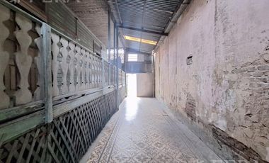 Venta de Casa a refaccionar en Avellaneda