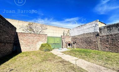 Venta Casa con 2 dormitorios en Remedios de Escalada.