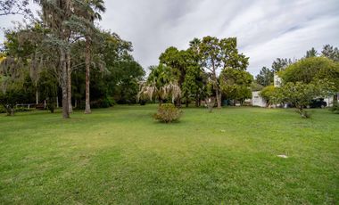 VENTA - Casa - Quincho, Parrillero, Piscina y Cancha de tenis - Funes, Santa Fe.