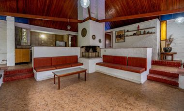 VENTA - Casa - Quincho, Parrillero, Piscina y Cancha de tenis - Funes, Santa Fe.