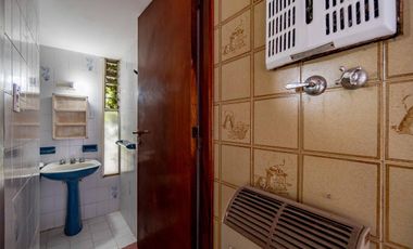 VENTA - Casa - Quincho, Parrillero, Piscina y Cancha de tenis - Funes, Santa Fe.