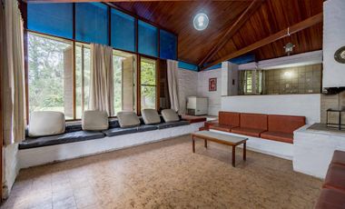 VENTA - Casa - Quincho, Parrillero, Piscina y Cancha de tenis - Funes, Santa Fe.