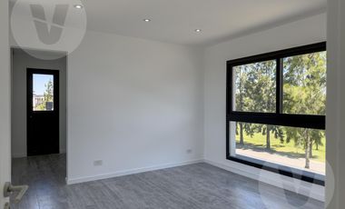 Casa en venta - Barrio El Principado, Canning