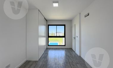 Casa en venta - Barrio El Principado, Canning