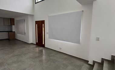 Casa en venta - Barrio El Principado, Canning
