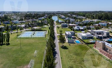 Casa en venta - Barrio El Principado, Canning