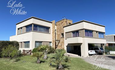 Casa con pileta en venta -  La Providencia Country Club, Canning, Ezeiza