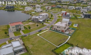 Terreno en venta en el Barrio Riberas - PUERTOS / ESCOBAR