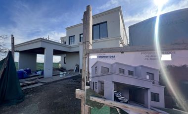 Venta a estrenar permuta por lotes Vida Club de Campo