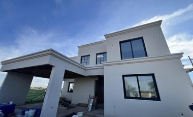 Venta a estrenar permuta por lotes Vida Club de Campo