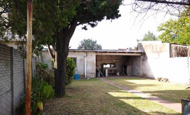 CASA TIPO AMERICANA SOBRE LOTE DE 10 X 32 - BURZACO