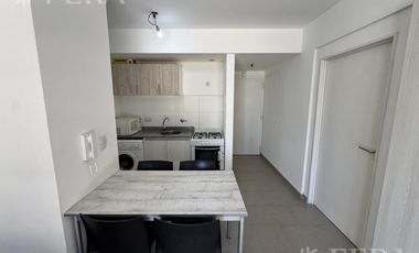 Venta departamento 2 ambientes con patio en Avellaneda