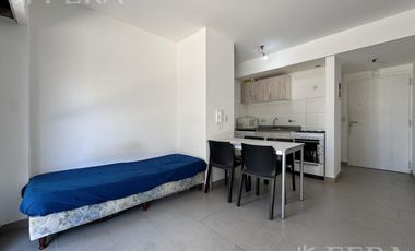 Venta departamento 2 ambientes con patio en Avellaneda