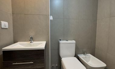 Venta departamento 2 ambientes con patio en Avellaneda