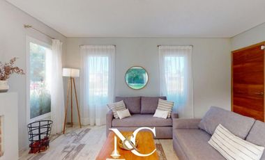 Casa en venta en Costa Esmeralda con fondo libre arbolado