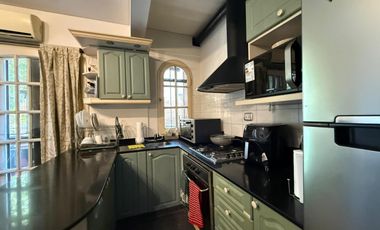 Departamento tres ambientes cochera en venta en wilde centro