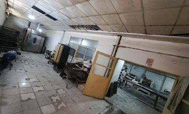 Galpón . Fabrica. Bodega en venta. Los Boulevares