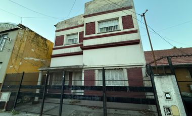 Casa en dos plantas doble propiedad a la venta en Wilde