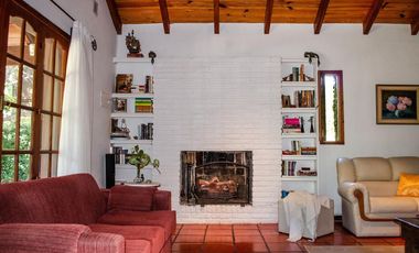 Casa   Quincho   Piscina. Funes