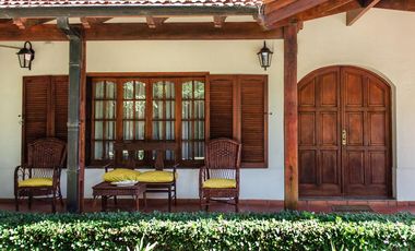 Casa   Quincho   Piscina. Funes