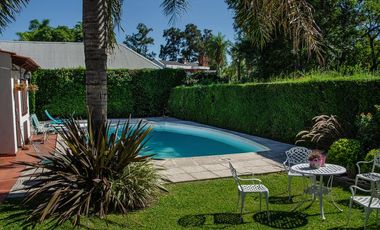 Casa   Quincho   Piscina. Funes